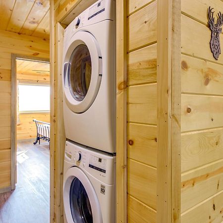 Gatlinburg Cabin With Game Room, Hot Tub And Mtn Views Екстер'єр фото