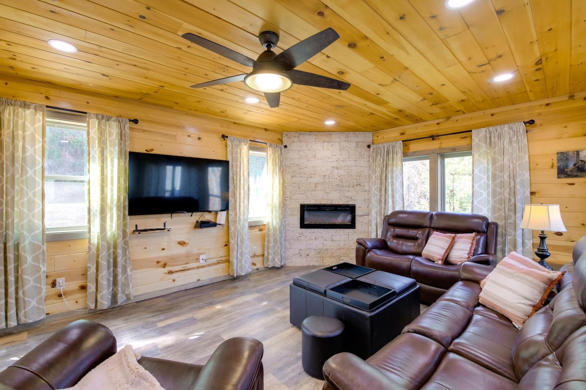 Gatlinburg Cabin With Game Room, Hot Tub And Mtn Views Екстер'єр фото