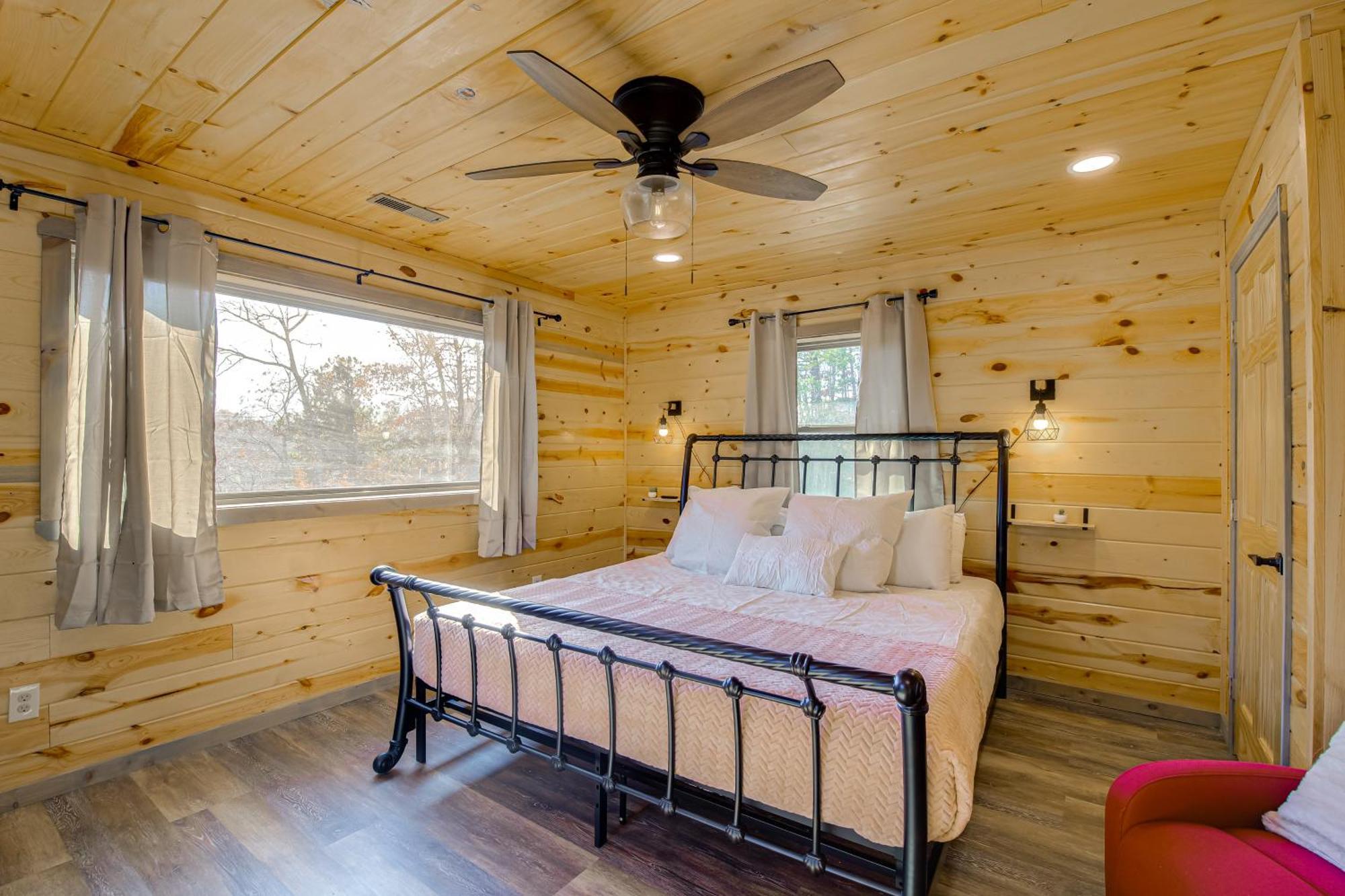Gatlinburg Cabin With Game Room, Hot Tub And Mtn Views Екстер'єр фото