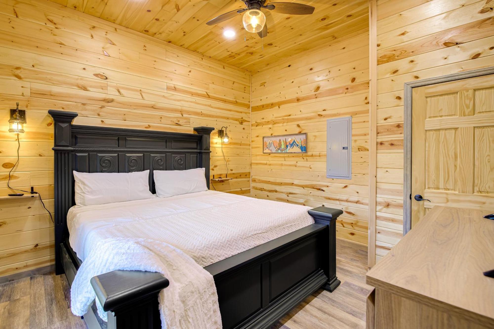 Gatlinburg Cabin With Game Room, Hot Tub And Mtn Views Екстер'єр фото
