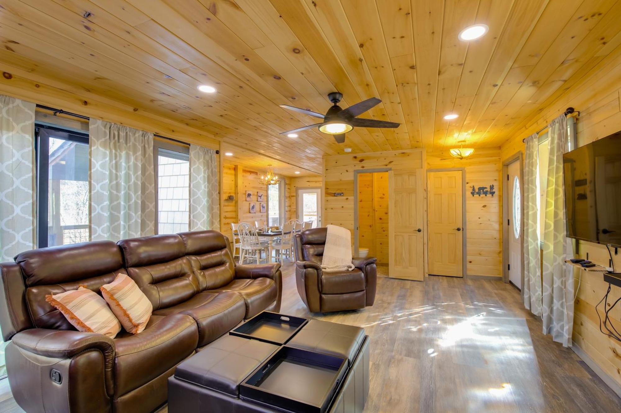 Gatlinburg Cabin With Game Room, Hot Tub And Mtn Views Екстер'єр фото