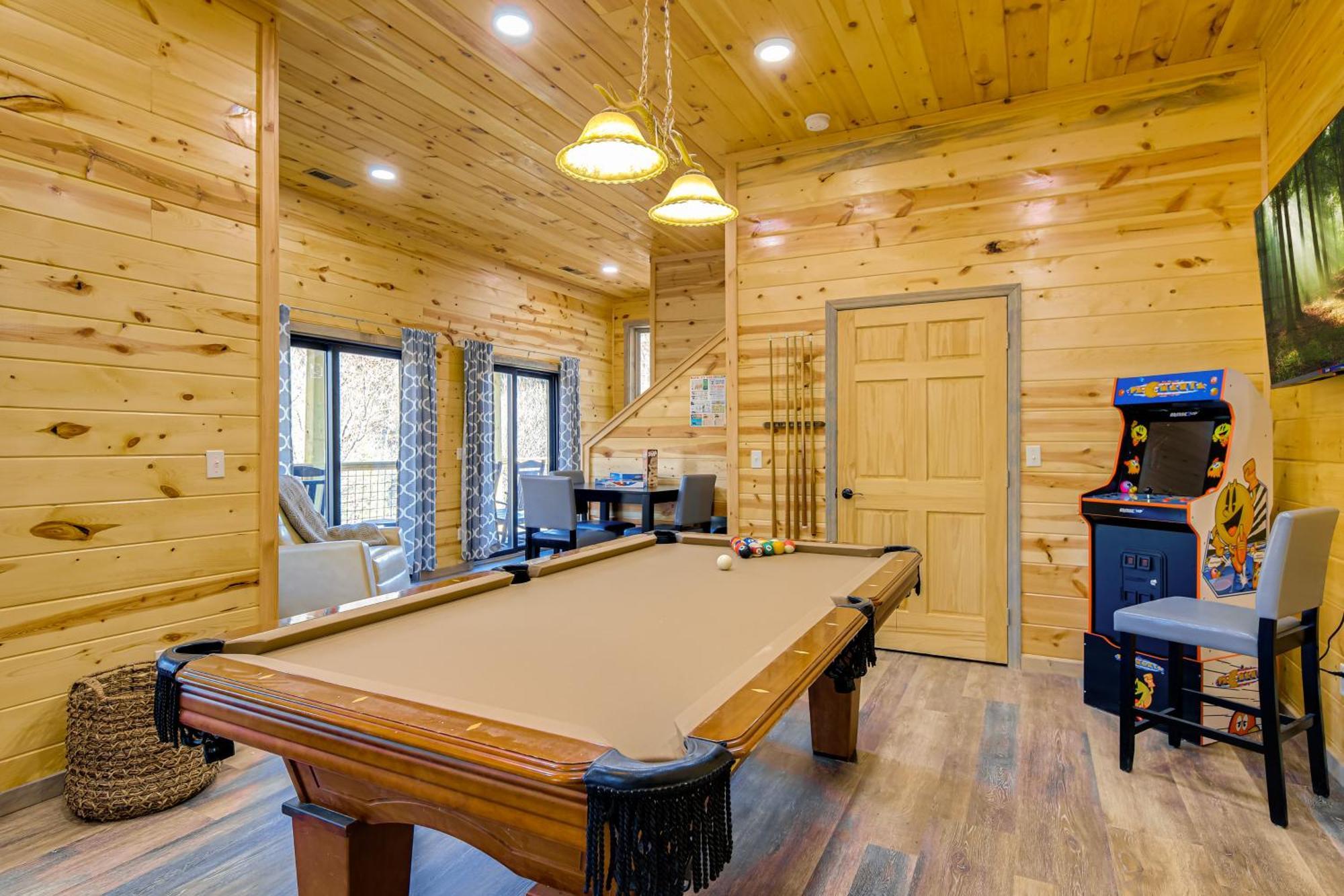 Gatlinburg Cabin With Game Room, Hot Tub And Mtn Views Екстер'єр фото
