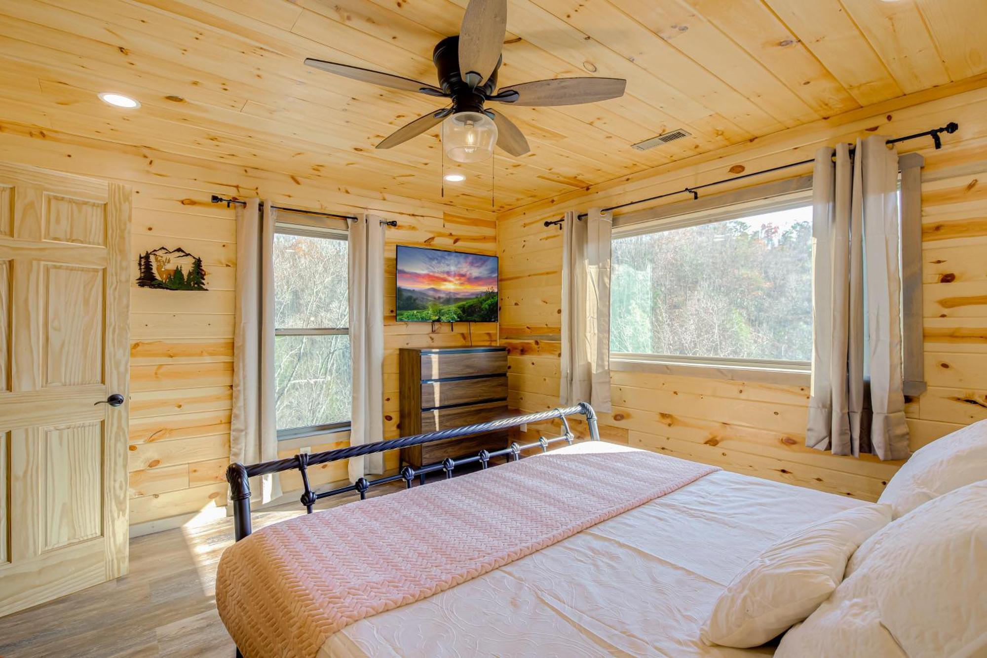 Gatlinburg Cabin With Game Room, Hot Tub And Mtn Views Екстер'єр фото