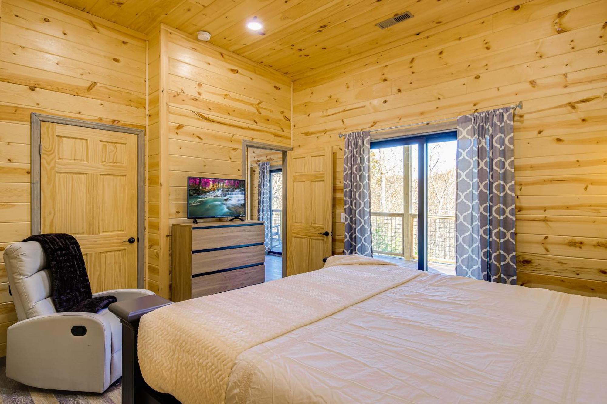 Gatlinburg Cabin With Game Room, Hot Tub And Mtn Views Екстер'єр фото