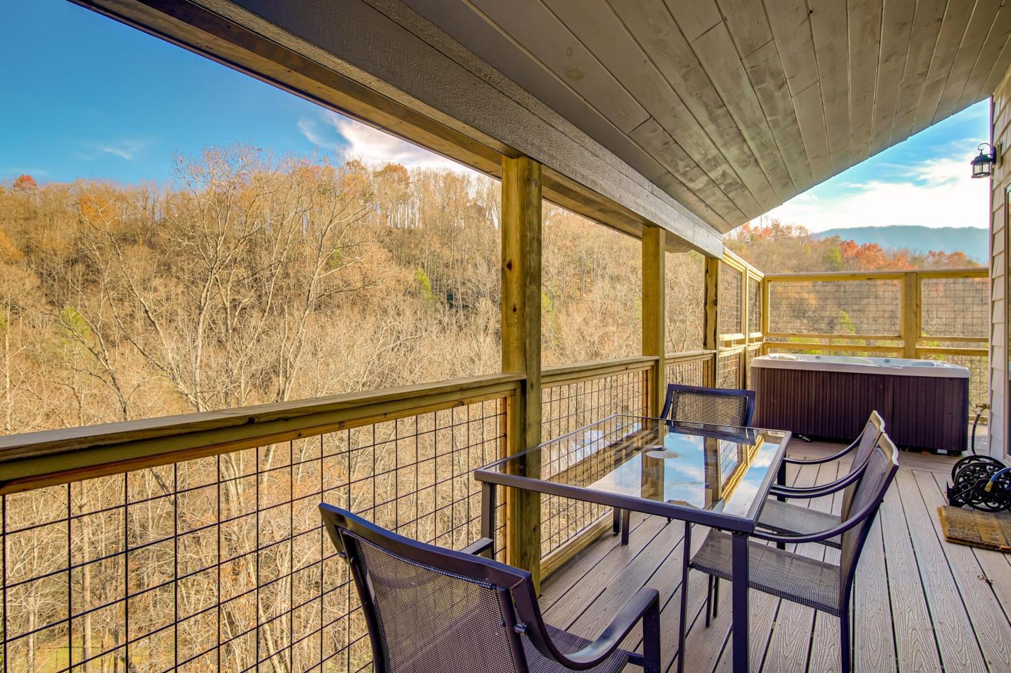 Gatlinburg Cabin With Game Room, Hot Tub And Mtn Views Екстер'єр фото