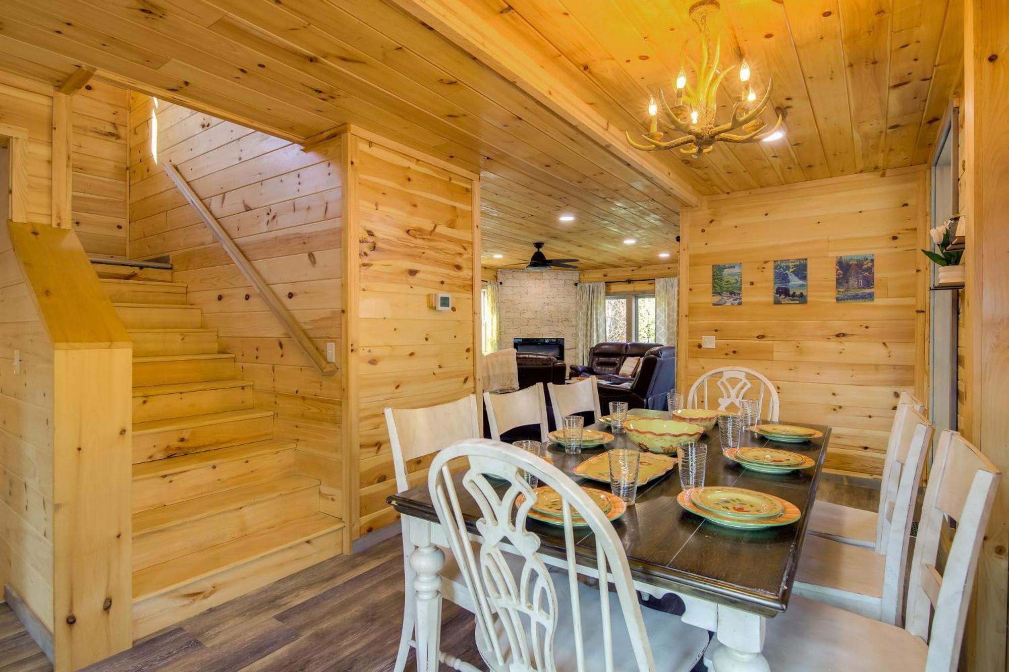 Gatlinburg Cabin With Game Room, Hot Tub And Mtn Views Екстер'єр фото