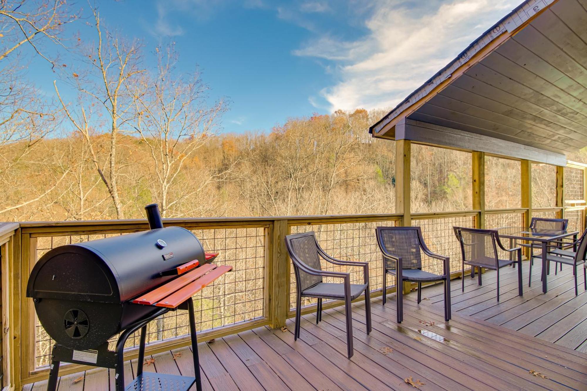 Gatlinburg Cabin With Game Room, Hot Tub And Mtn Views Екстер'єр фото