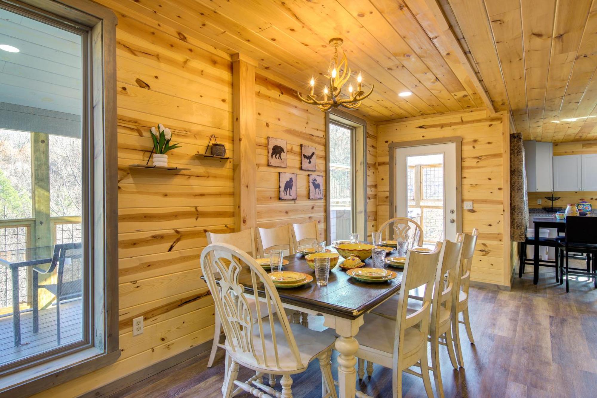 Gatlinburg Cabin With Game Room, Hot Tub And Mtn Views Екстер'єр фото