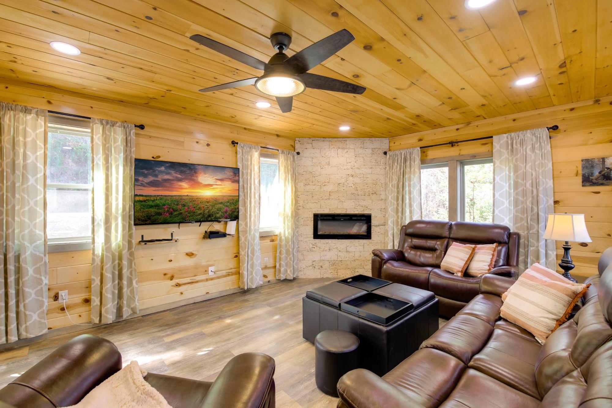 Gatlinburg Cabin With Game Room, Hot Tub And Mtn Views Екстер'єр фото